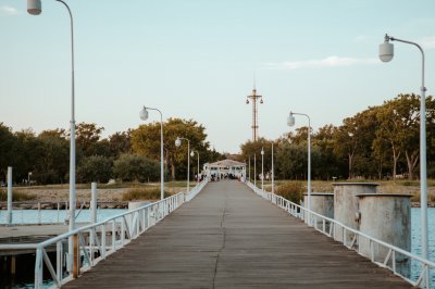 AI-generated travel thumbnail for Beaufort West