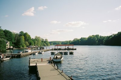 AI-generated travel thumbnail for Beaver Dam Lake