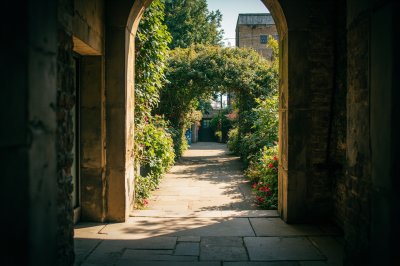 AI-generated travel thumbnail for Becontree