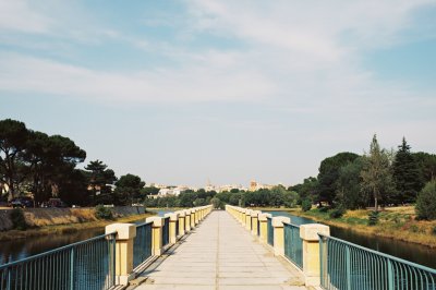 AI-generated travel thumbnail for Bejís