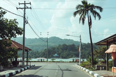 AI-generated travel thumbnail for Berakas A