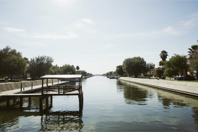AI-generated travel thumbnail for Bethel Island