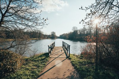 AI-generated travel thumbnail for Bidache