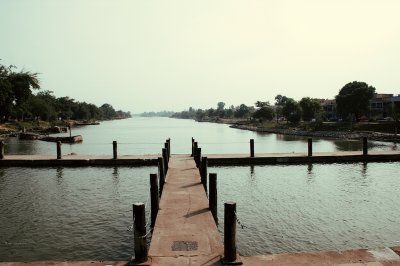 AI-generated travel thumbnail for Binaur