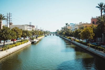 AI-generated travel thumbnail for Birkhadem