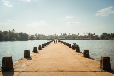 AI-generated travel thumbnail for Bitkine