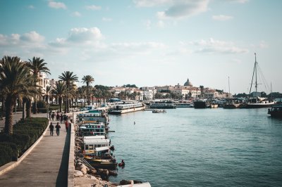 AI-generated travel thumbnail for Bizerte