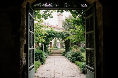 AI-generated travel thumbnail for Boissy-sous-Saint-Yon