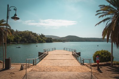 AI-generated travel thumbnail for Bol
