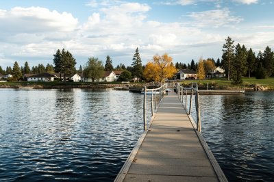 AI-generated travel thumbnail for Bonner-West Riverside