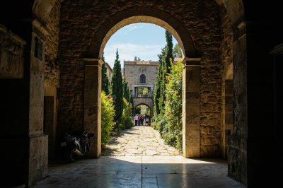 AI-generated travel thumbnail for Borgo Maggiore
