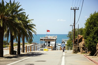 AI-generated travel thumbnail for Bou Tlelis