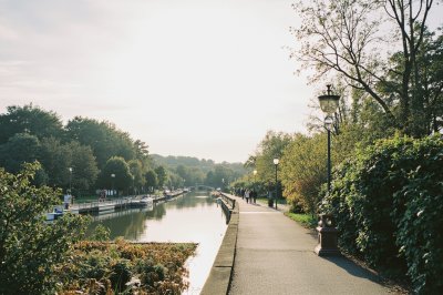 AI-generated travel thumbnail for Boufféré