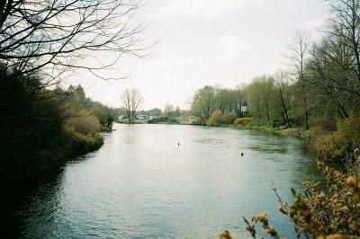 AI-generated travel thumbnail for Bouray-sur-Juine