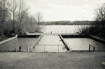 AI-generated travel thumbnail for Breuillet