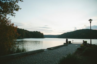 AI-generated travel thumbnail for Briarcliff Manor