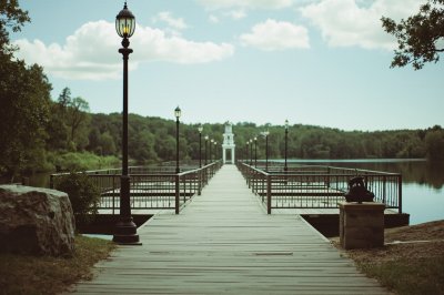 AI-generated travel thumbnail for Brookneal