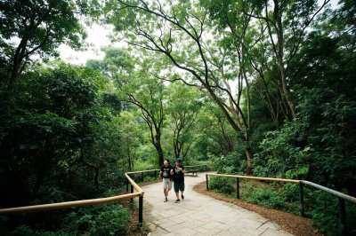 AI-generated travel thumbnail for Bukit Batok