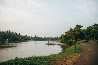 AI-generated travel thumbnail for Bumbuna
