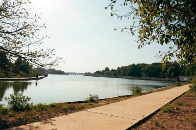 AI-generated travel thumbnail for Burutu