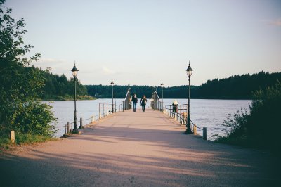AI-generated travel thumbnail for Bushtyno