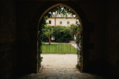 AI-generated travel thumbnail for Busseto