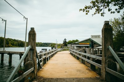 AI-generated travel thumbnail for Byng