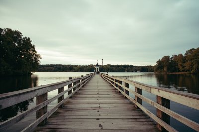 AI-generated travel thumbnail for Byrdstown