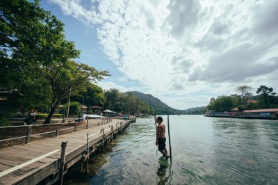 AI-generated travel thumbnail for Cabacao