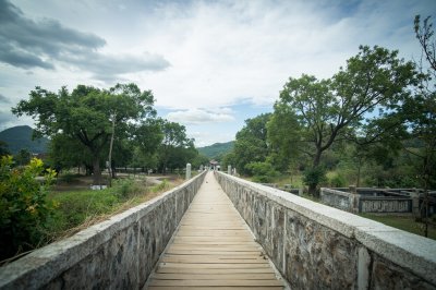 AI-generated travel thumbnail for Cabarroguis