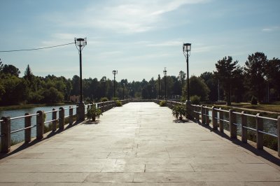 AI-generated travel thumbnail for Cadalso