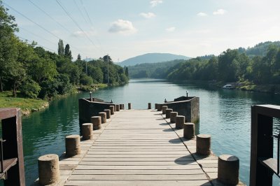 AI-generated travel thumbnail for Čair