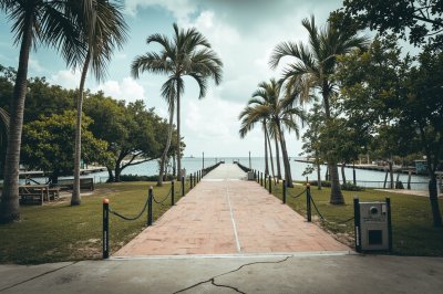 AI-generated travel thumbnail for Calderitas