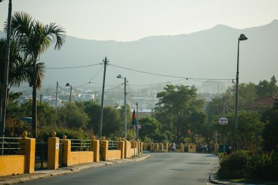 AI-generated travel thumbnail for Cali