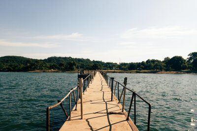 AI-generated travel thumbnail for Caluquembe