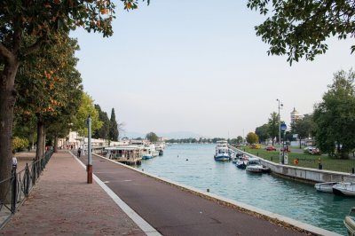 AI-generated travel thumbnail for Calvagese della Riviera