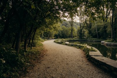 AI-generated travel thumbnail for Calvello