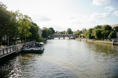 AI-generated travel thumbnail for Cambridge