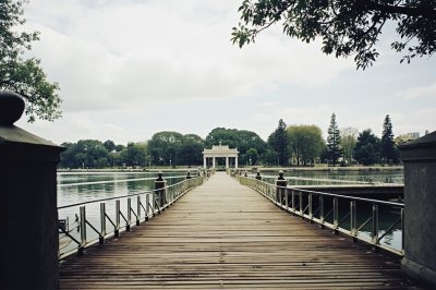 AI-generated travel thumbnail for Campana