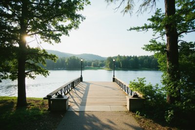AI-generated travel thumbnail for Canadian Lakes