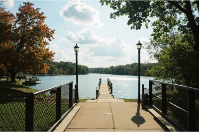 AI-generated travel thumbnail for Canal Fulton