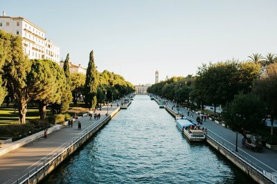 AI-generated travel thumbnail for Canencia