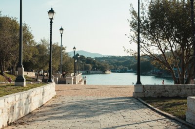 AI-generated travel thumbnail for Cañete la Real