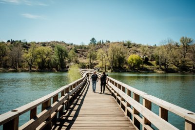 AI-generated travel thumbnail for Cañon City