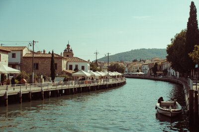 AI-generated travel thumbnail for Cantagallo
