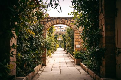 AI-generated travel thumbnail for Caravaca de la Cruz