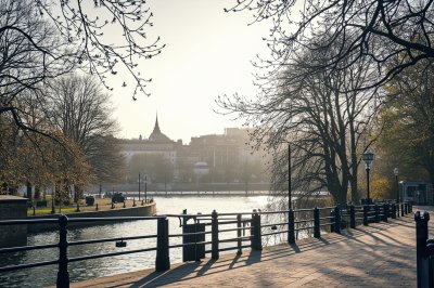 AI-generated travel thumbnail for Cardiff