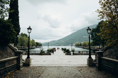 AI-generated travel thumbnail for Carlazzo