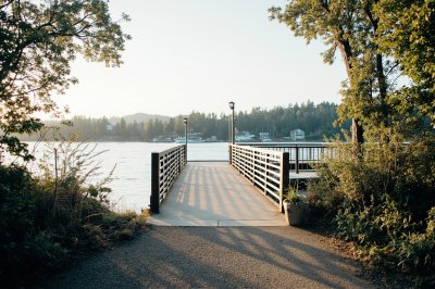 AI-generated travel thumbnail for Carson