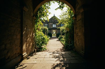 AI-generated travel thumbnail for Carterton